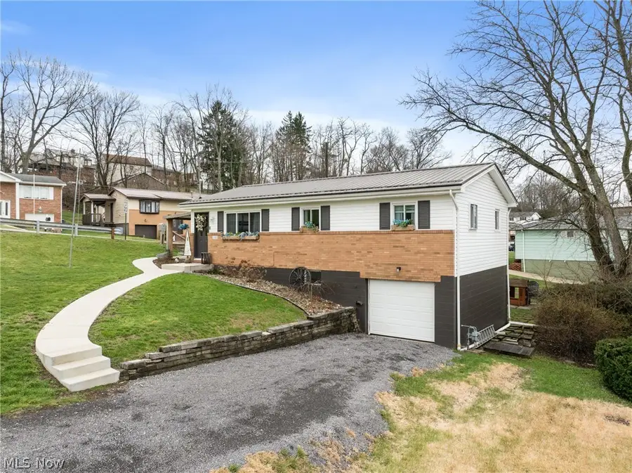 112 Parkview Drive, Wintersville, OH 43953 - #3