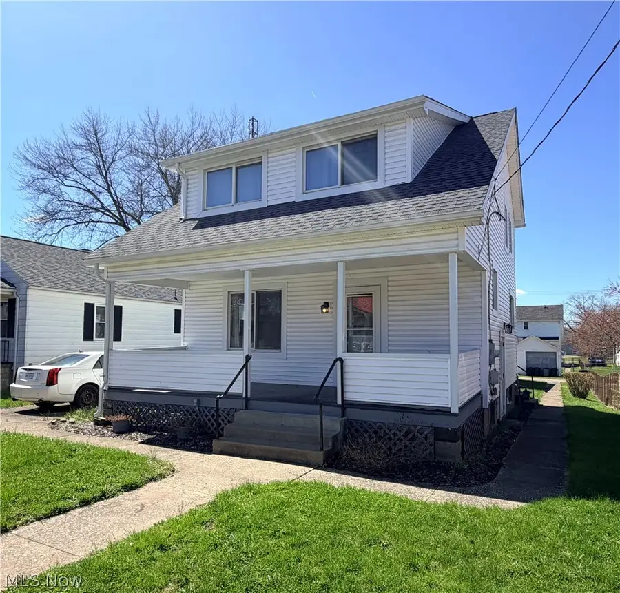 817 Superior Street, Zanesville, OH 43701 - #3