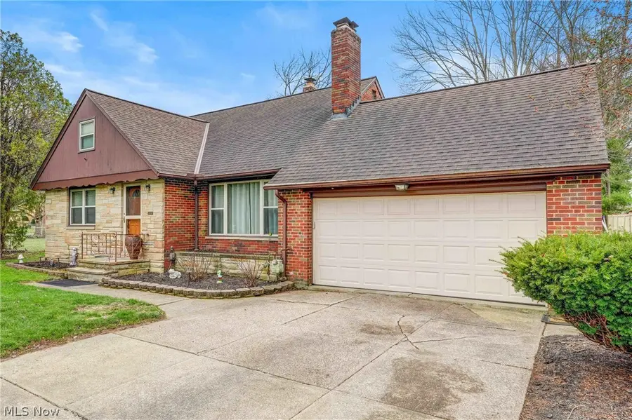 24037 Mastick Road, North Olmsted, OH 44070 - #3