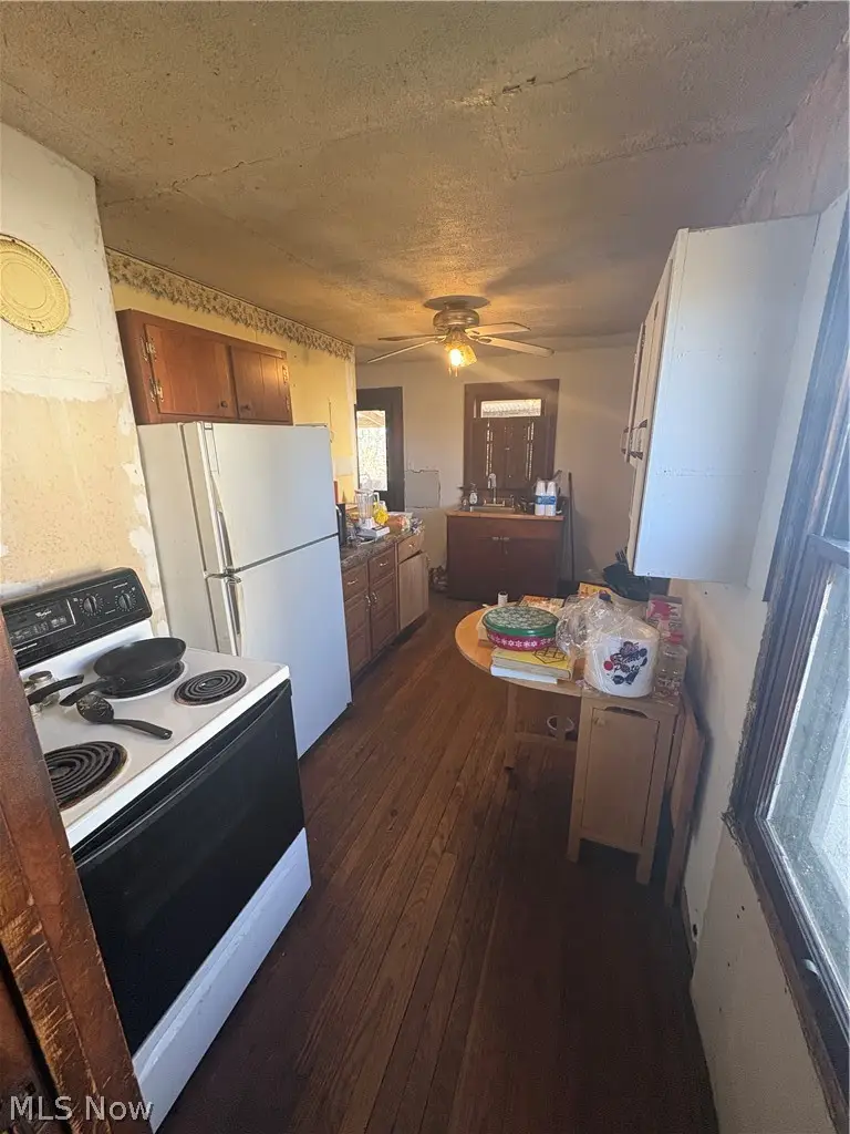 437 Warwick Avenue, Zanesville, OH 43701 - #3