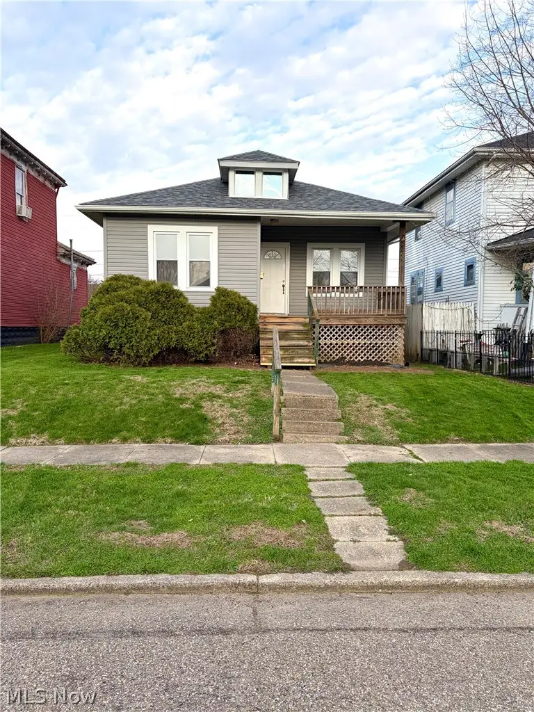 776 Larzelere Avenue, Zanesville, OH 43701 - #1