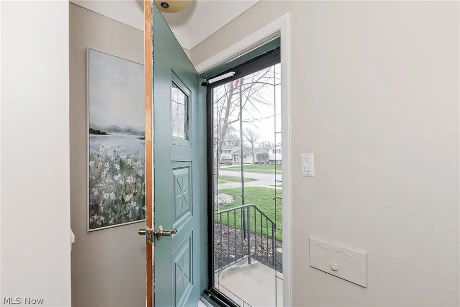 1101 Bonnie Lane, Mayfield Heights, OH 44124 - #2