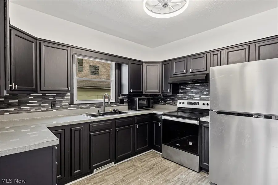 942 Winton Avenue, Akron, OH 44320 - #2