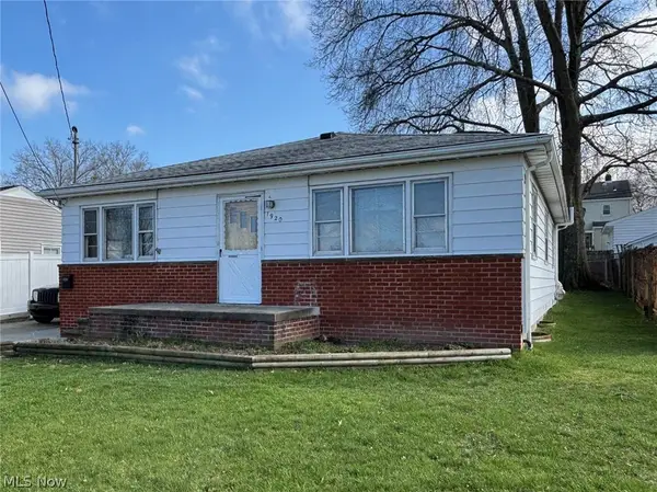 1920 Schiller Avenue, Cuyahoga Falls, OH 44223