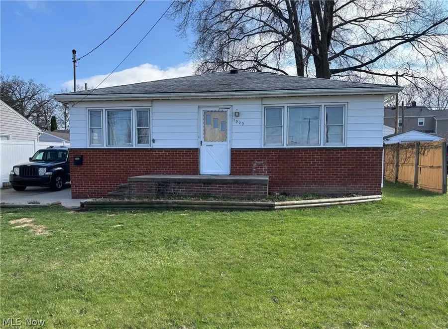 1920 Schiller Avenue, Cuyahoga Falls, OH 44223 - #2