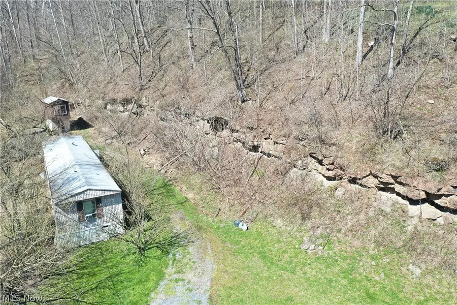 24618 S Calhoun Highway, Chloe, WV 25235 - #2