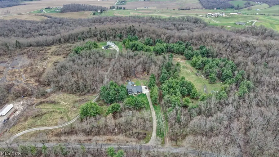 5742 Hilltop Nw Drive, Strasburg, OH 44680 - #2