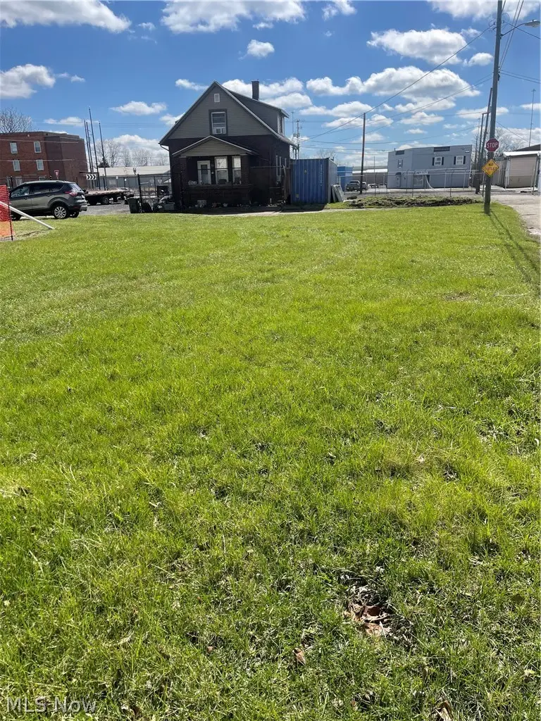 1107 Market S Avenue, Canton, OH 44707 - #2