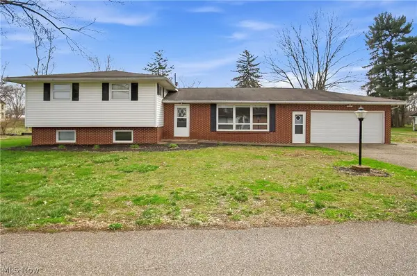 12360 2nd Avenue, Trinway, OH 43842