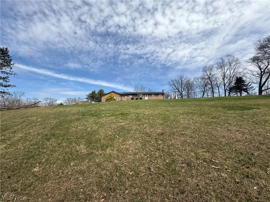 5655 Helen Drive, Zanesville, OH 43701 - #3