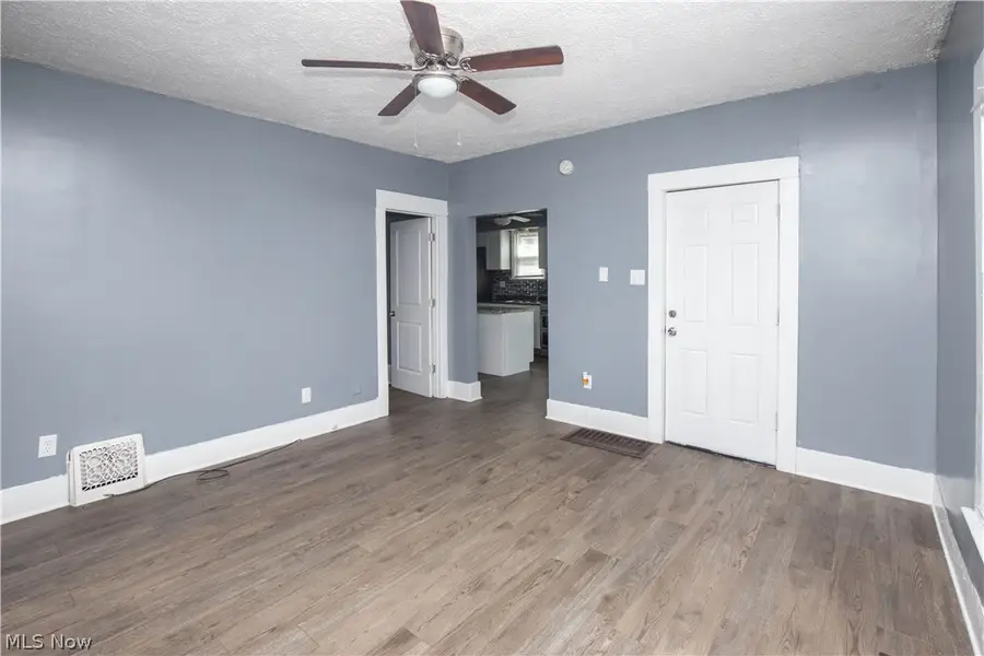 2391 27th Sw Street, Akron, OH 44314 - #3