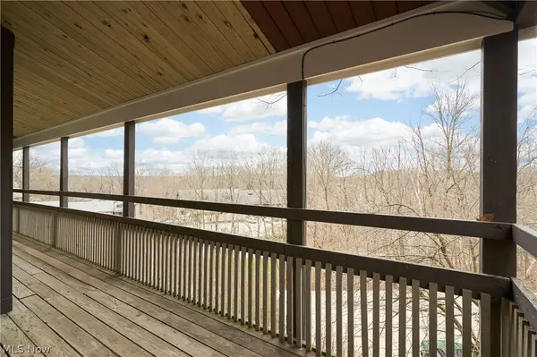 1722 Treetop Trail #D, Akron, OH 44313