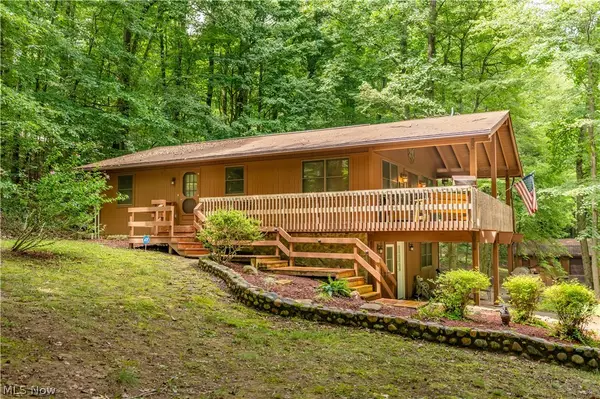 7924 Eberhart Nw Road, Dover, OH 44622