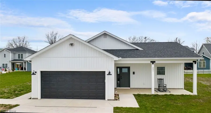 231 Lake Avenue, Ashtabula, OH 44004 - #3