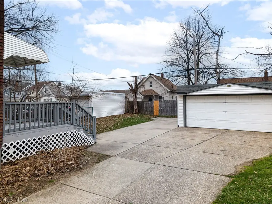 19307 Kildeer Avenue, Cleveland, OH 44119 - #2