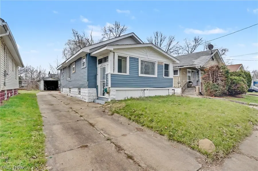 872 Cole Avenue, Akron, OH 44306 - #2