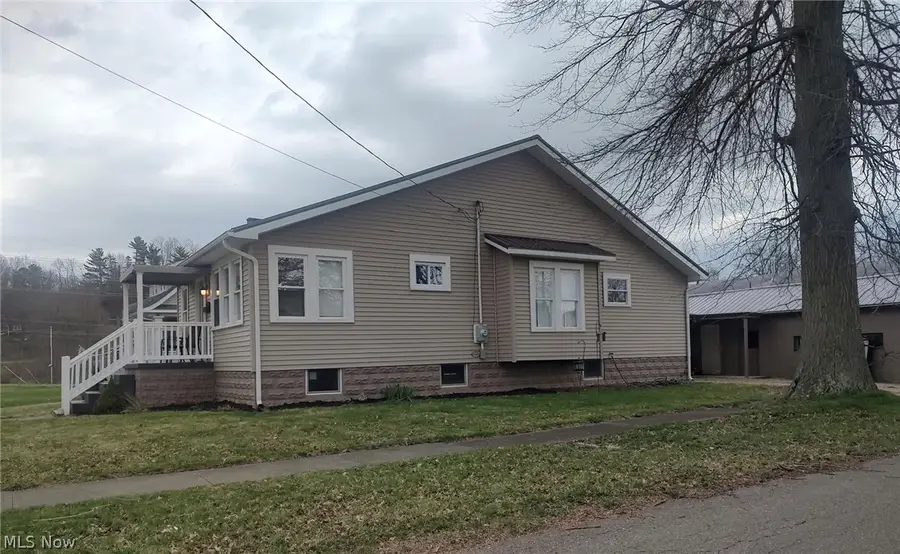 1305 Eastport Avenue, Uhrichsville, OH 44683 - #2