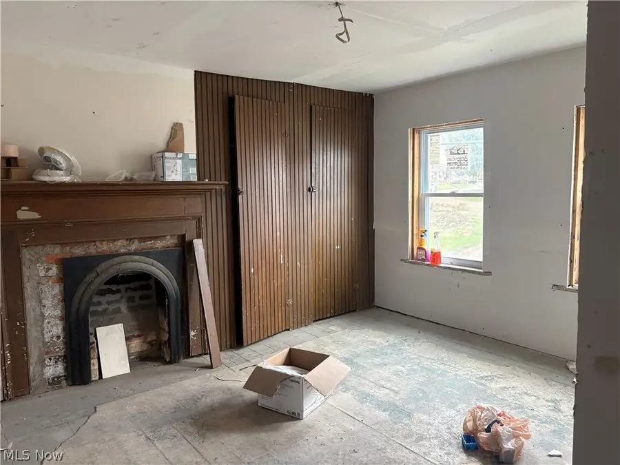 122 W Chestnut Street, Lisbon, OH 44432 - #2