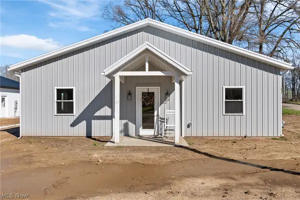 515 Pine Nw Street, Beach City, OH 44608