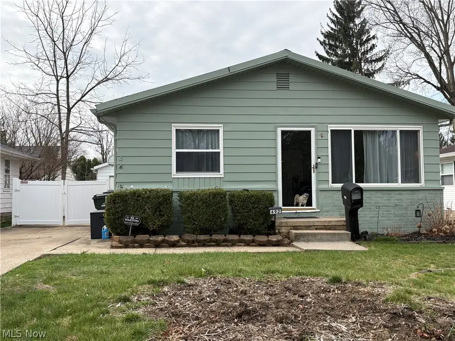 492 Franklin Avenue, Cuyahoga Falls, OH 44221 - #3