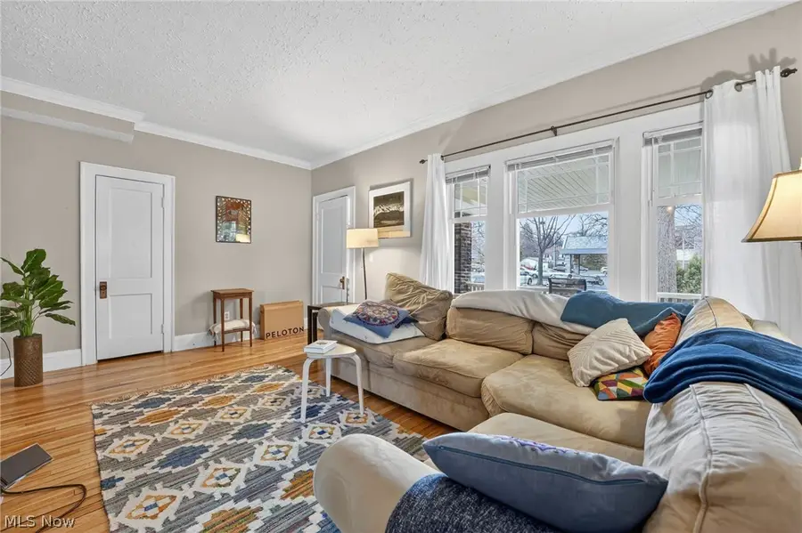 3221 Bradford Road, Cleveland Heights, OH 44118 - #3