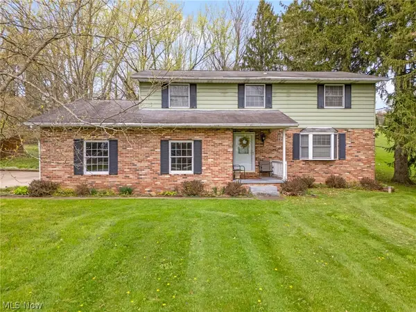 4450 Cottage Grove Road, Uniontown, OH 44685