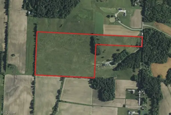 Kemary Sw Avenue, Navarre, OH 44662