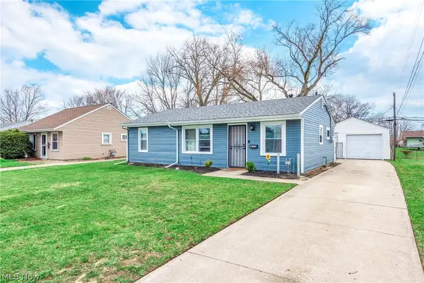 572 Bell Avenue, Elyria, OH 44035