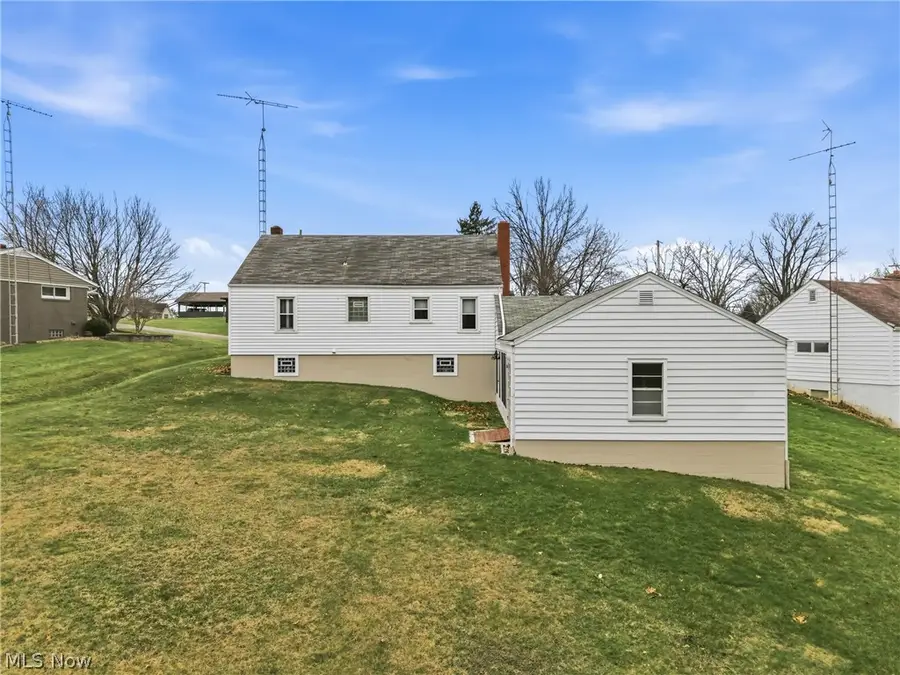 739 Sunset Drive, Lisbon, OH 44432 - #3