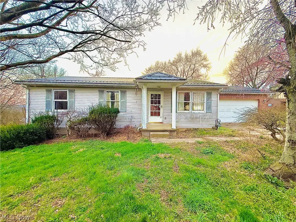 335 Sealock Avenue, Steubenville, OH 43952 - #1