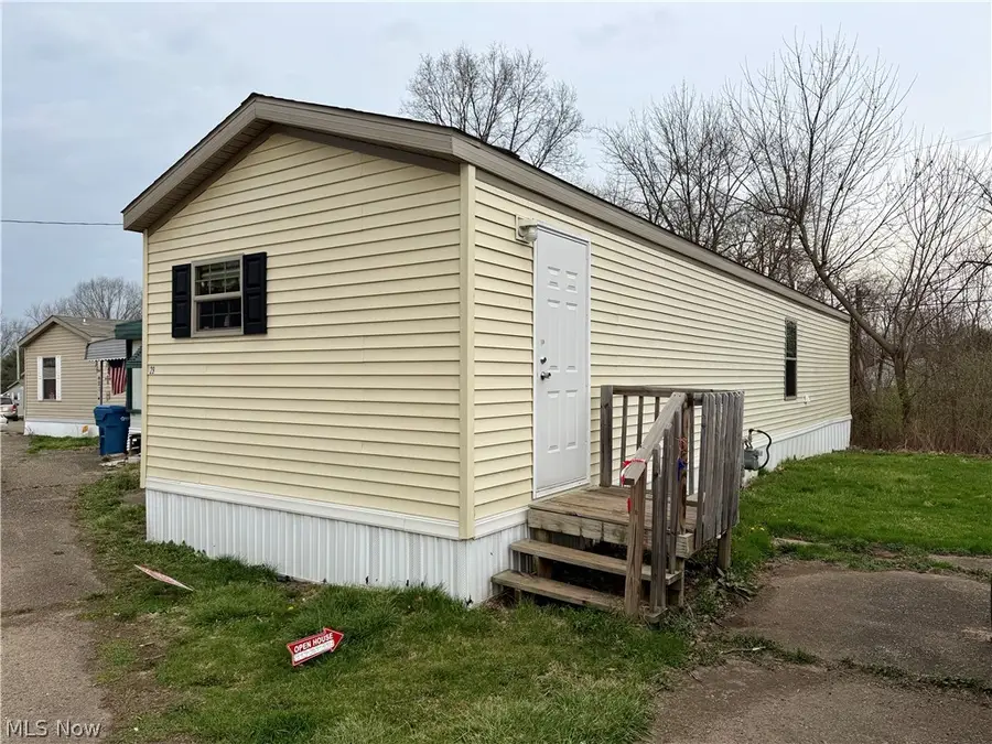 2606 Lincoln W Way #29, Massillon, OH 44647 - #2