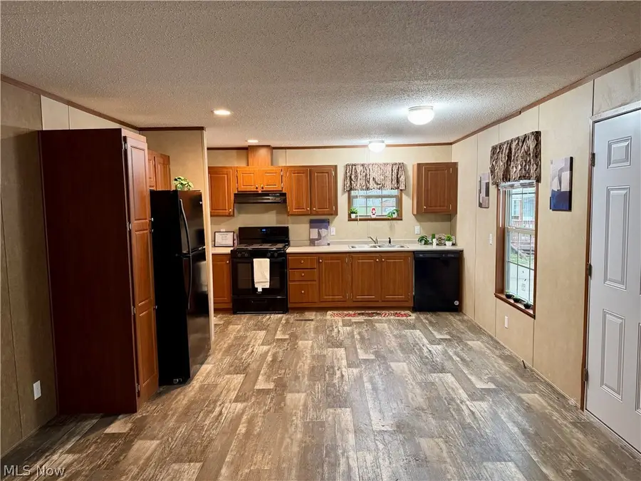 2606 Lincoln W Way #29, Massillon, OH 44647 - #3