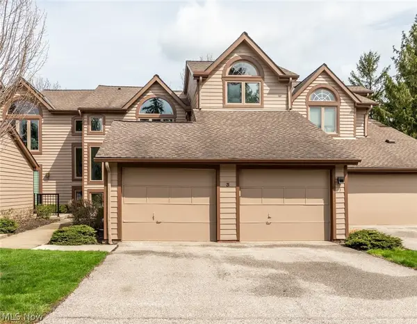 3 Windrush Lane, Beachwood, OH 44122