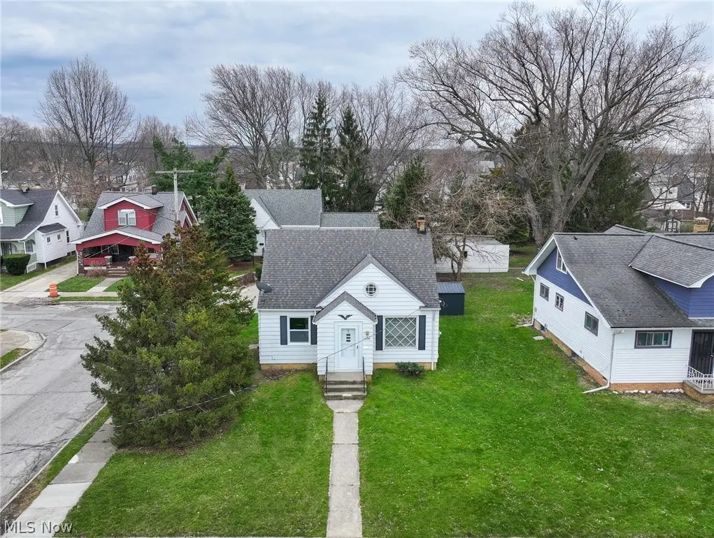 19200 Pasnow Avenue, Euclid, OH 44119 - #1