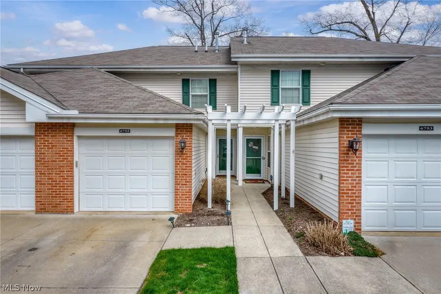 6755 Quarrystone Lane, Middleburg Heights, OH 44130 - #2