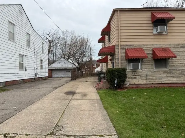 1464 E 250th Street #E, Euclid, OH 44117 - #3