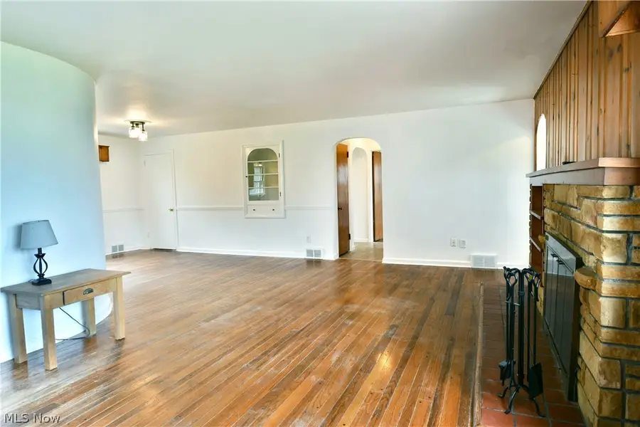 2262 Niles Cortland Ne Road, Cortland, OH 44410 - #3