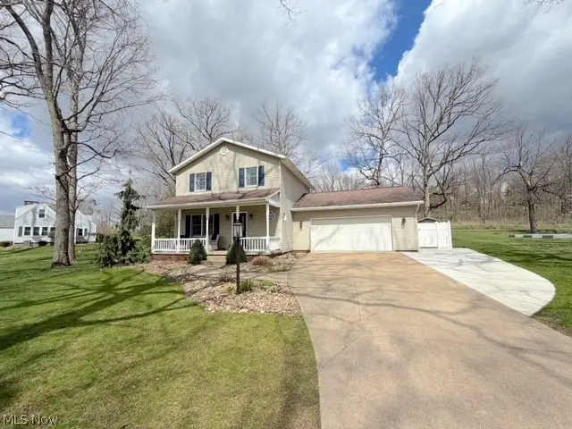 1131 Millbrook Ne Square, Bolivar, OH 44612 - #1