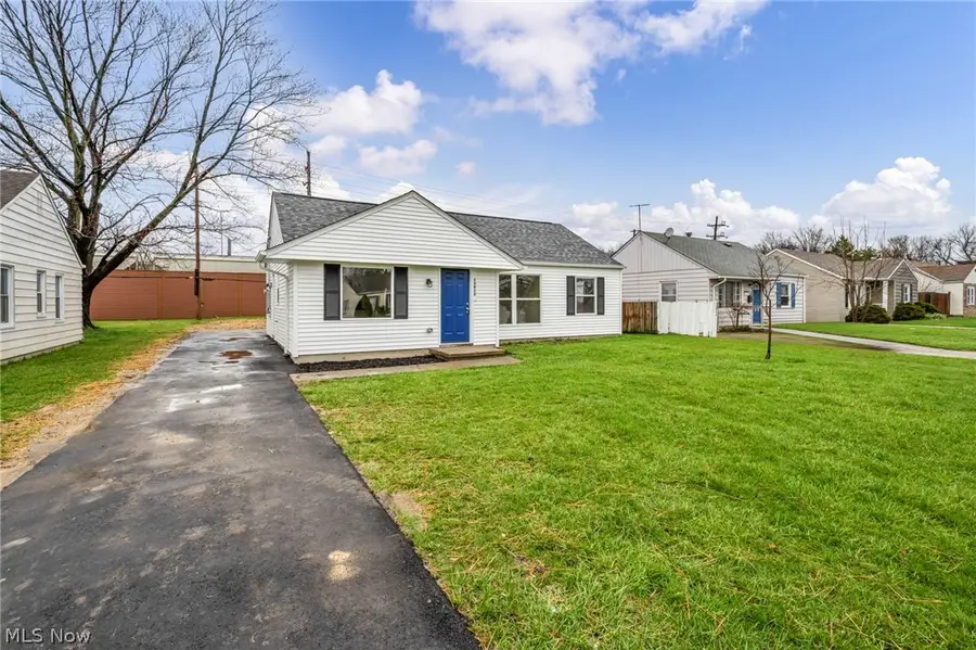 15812 Eleanore Drive, Cleveland, OH 44135 - #2