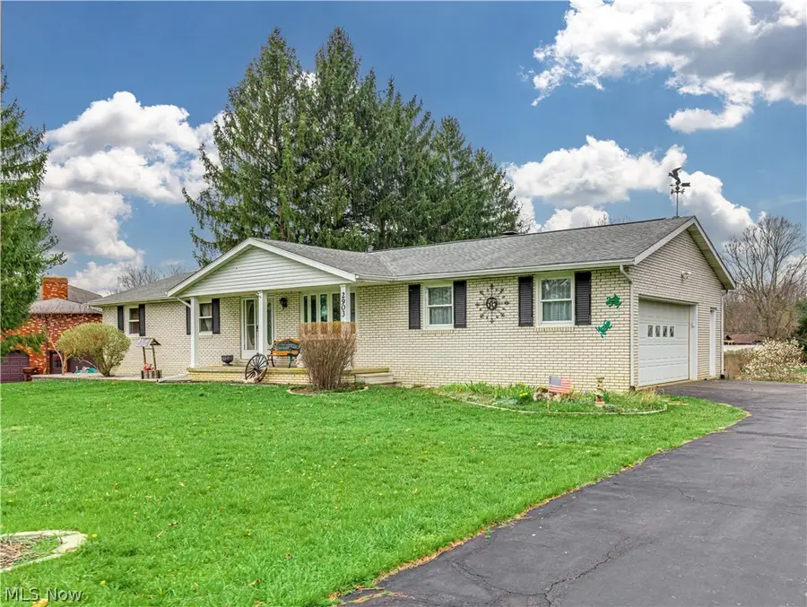 2903 Northview Road, Uniontown, OH 44685 - #2