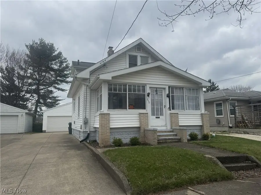 250 29th Nw Street, Barberton, OH 44203 - #2