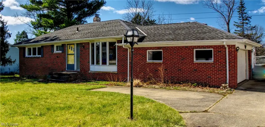 8160 Marianna Boulevard, Broadview Heights, OH 44147 - #2