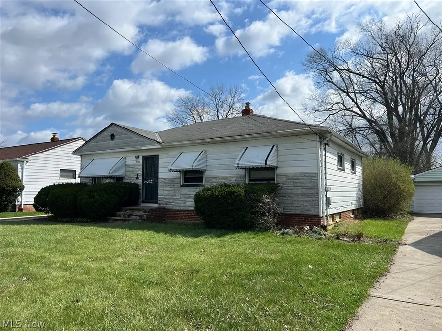 4133 Eastwood Lane, Warrensville Heights, OH 44122 - #3