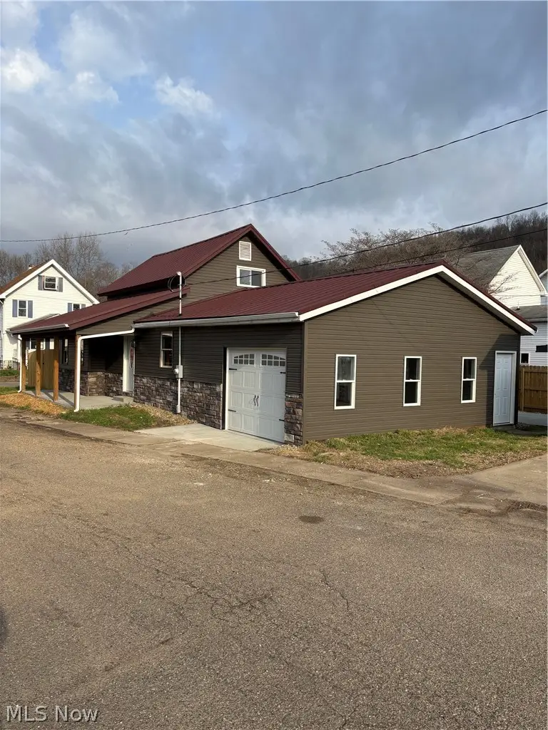 241 Mckinley Avenue, Newcomerstown, OH 43832 - #2
