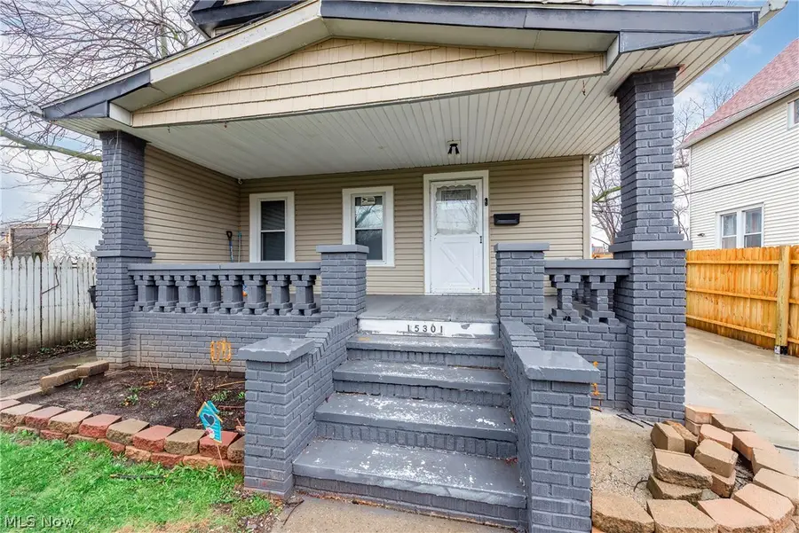 15301 Daniel Avenue, Cleveland, OH 44110 - #2