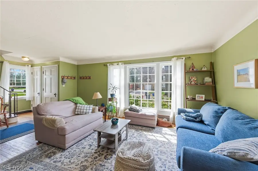 5187 Mayview Road, Lyndhurst, OH 44124 - #2