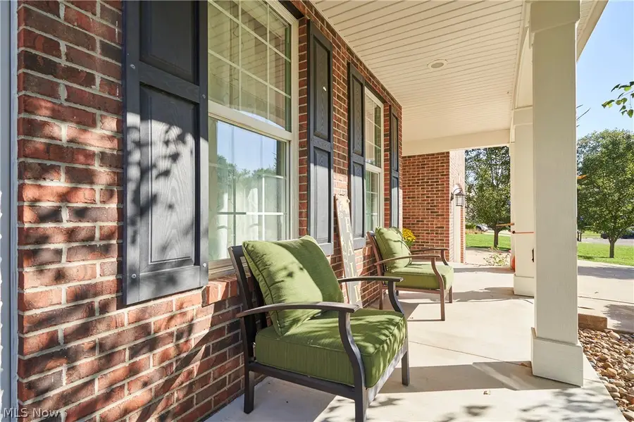 4355 Willow Wood Way, Uniontown, OH 44685 - #2