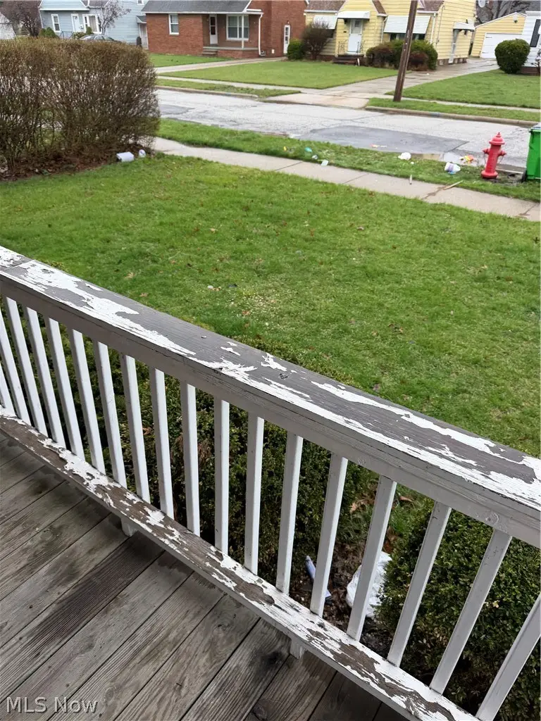 654 E 240 Street, Euclid, OH 44123 - #3