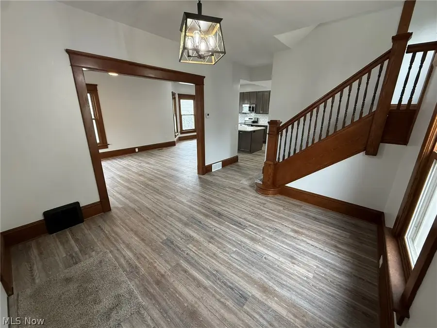 728 Oak Nw Street, New Philadelphia, OH 44663 - #3