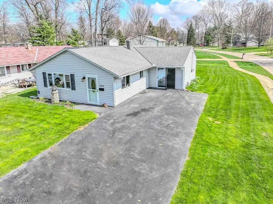 4865 Robinwood Drive, Mentor, OH 44060 - #2